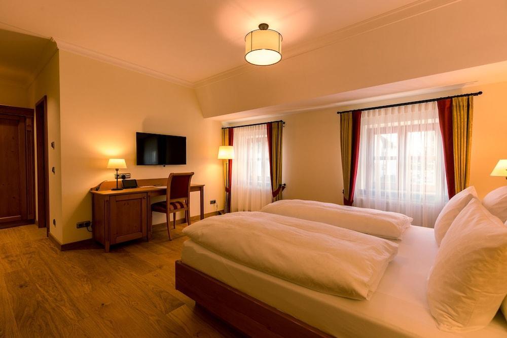 Hotel & Gaststaette Zum Erdinger Weissbraeu München Buitenkant foto