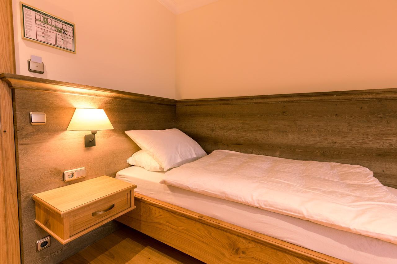 Hotel & Gaststaette Zum Erdinger Weissbraeu München Buitenkant foto